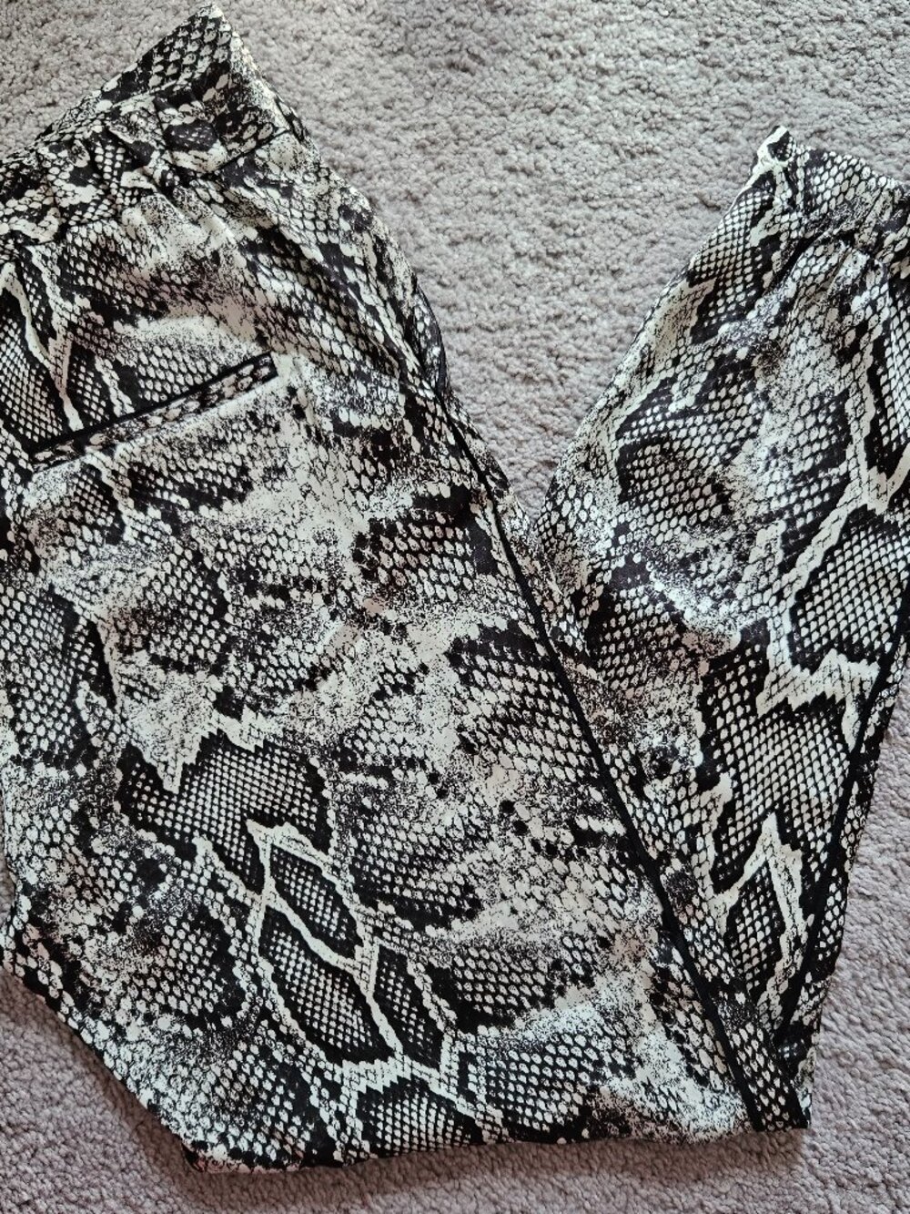 Zara Snake Print Pants Size 2 Black White Animal Print High Waist